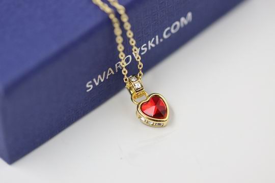 Swarovski Necklace 01lyh20