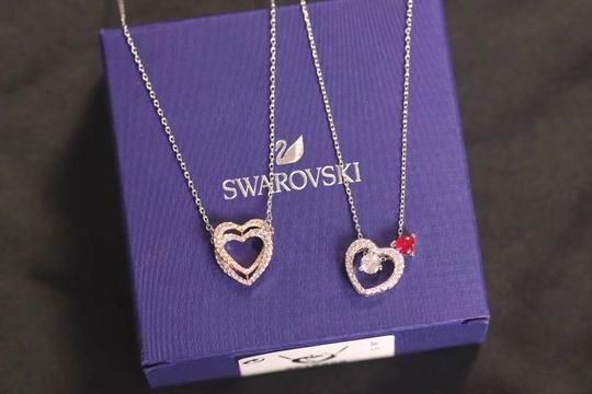 Swarovski Necklace 01lyh48