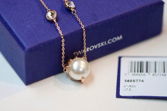 Swarovski Necklace 01lyh52