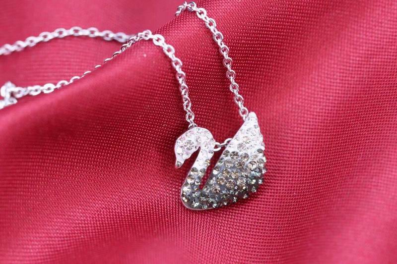 Swarovski Necklace 03yxs45