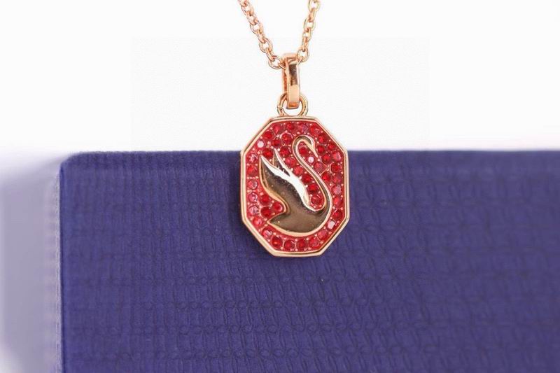 Swarovski Necklace 05yxs10