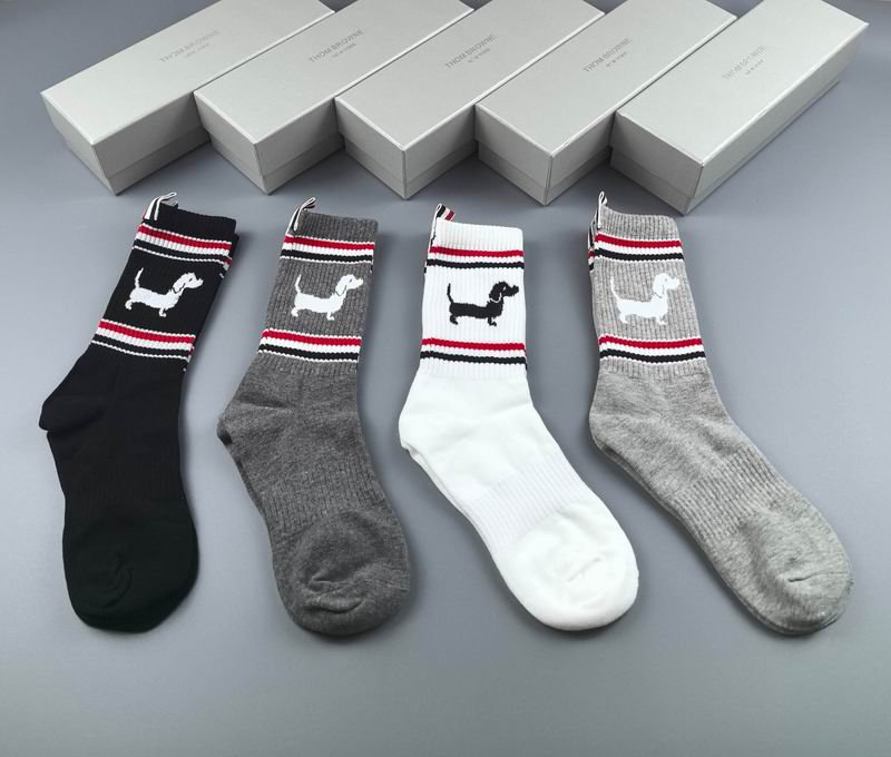 Thom Browne socks QY14