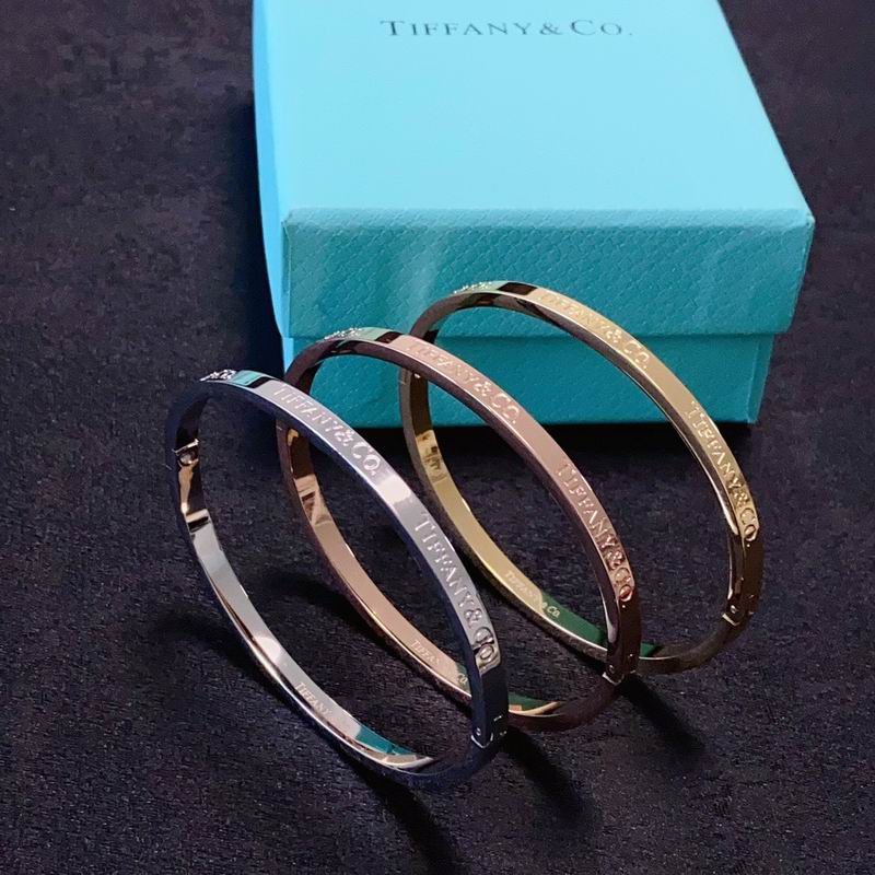 Tiffany Bracelet 04yxs49
