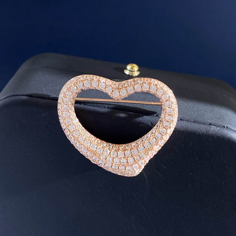 26 Tiffany Brooch