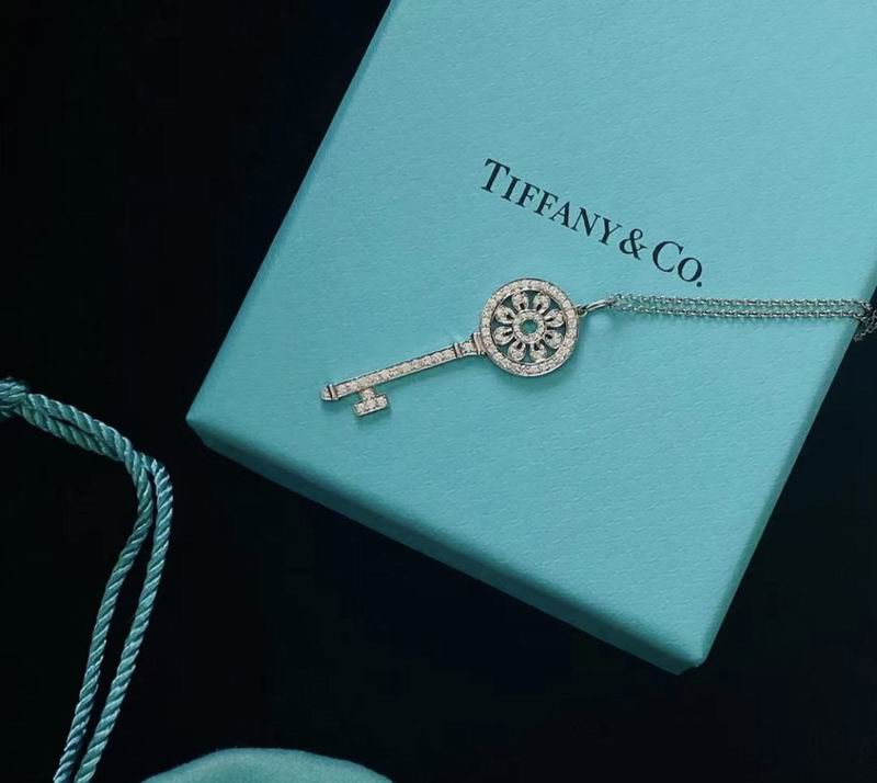 Tiffany Necklace 03yxs31