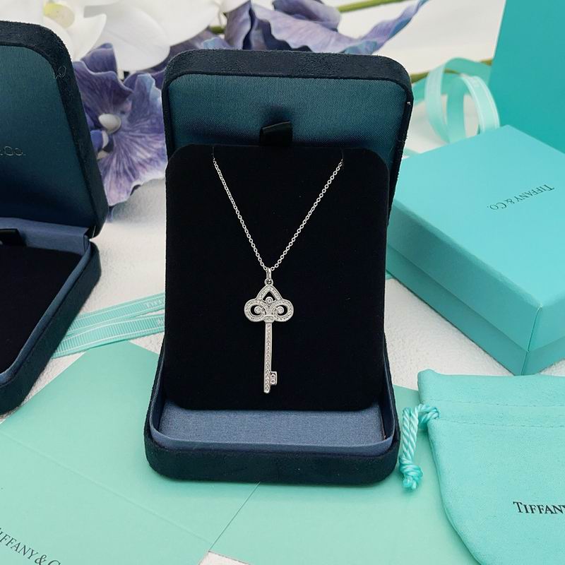 Tiffany Necklace 03yxs42