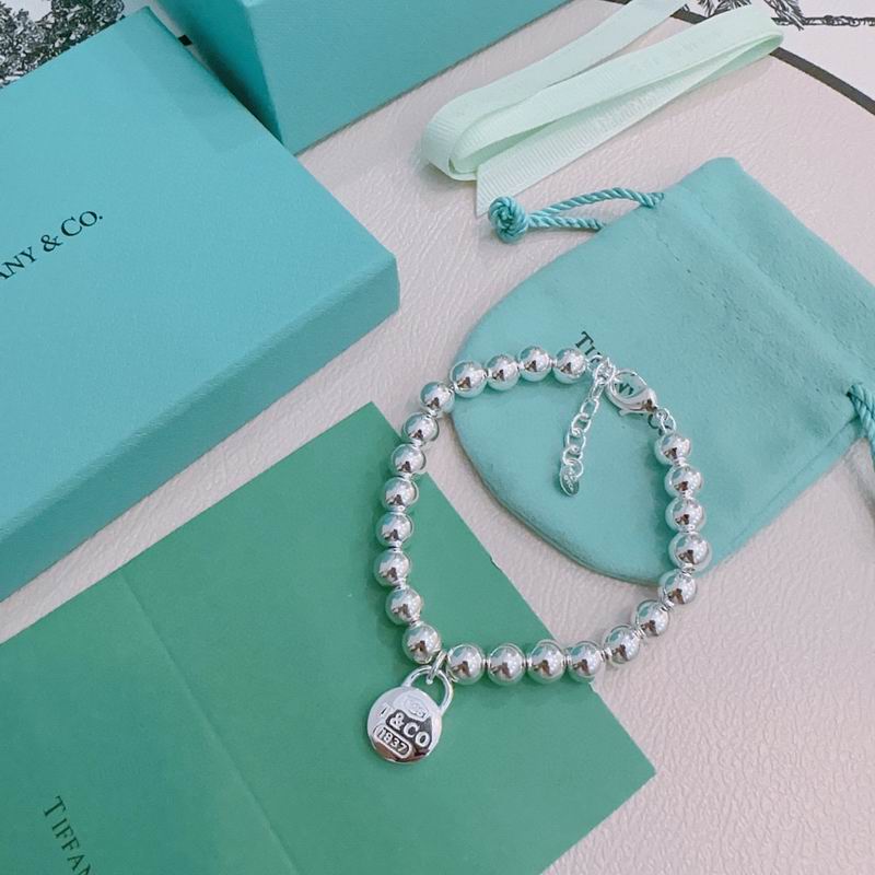 Tiffany bracelet 09yxx45