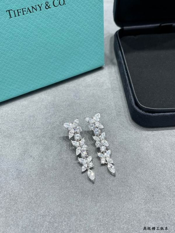 Tiffany earring 11yxx24