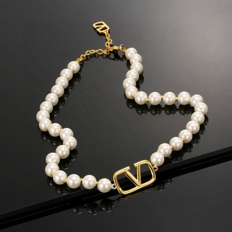 Valentino Necklace 05yxs05