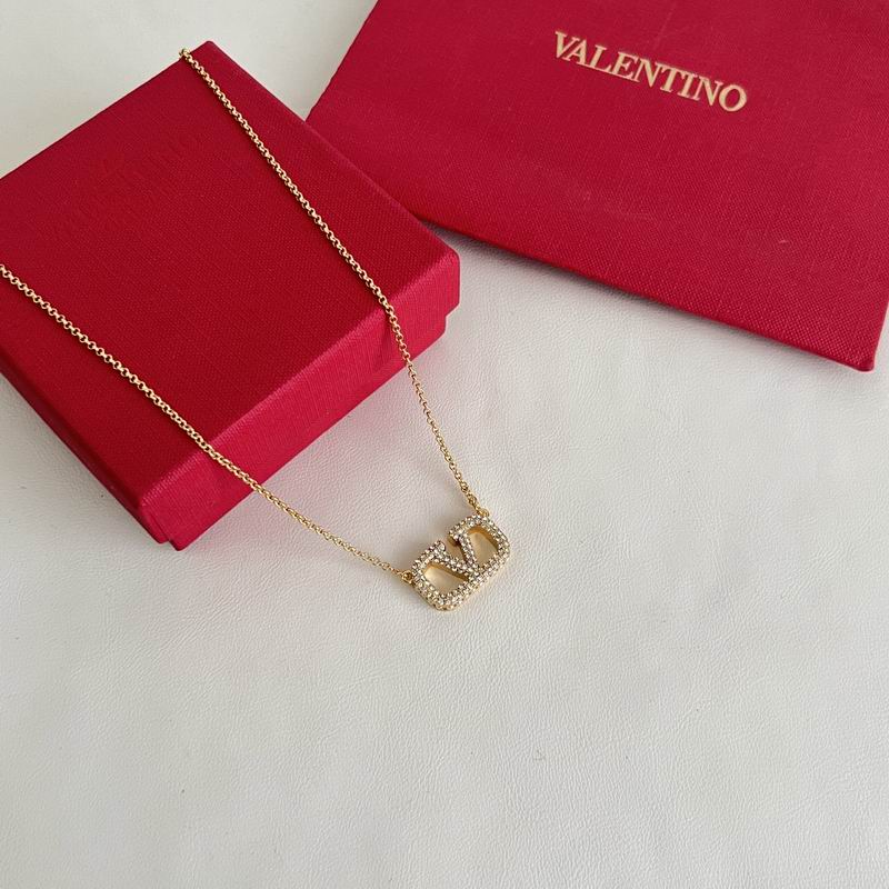Valentino Necklace 05yxs08