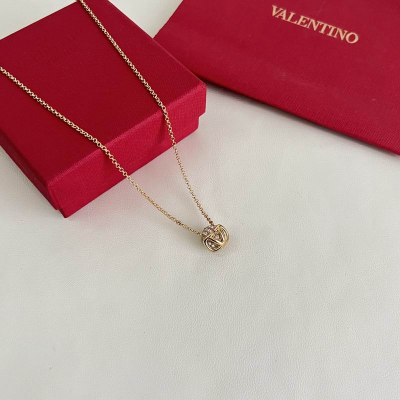 Valentino Necklace 05yxs09