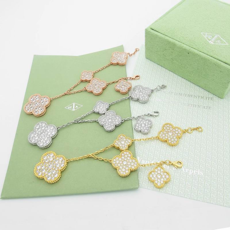 Van Cleef & Arpels bracelet 10yxq02