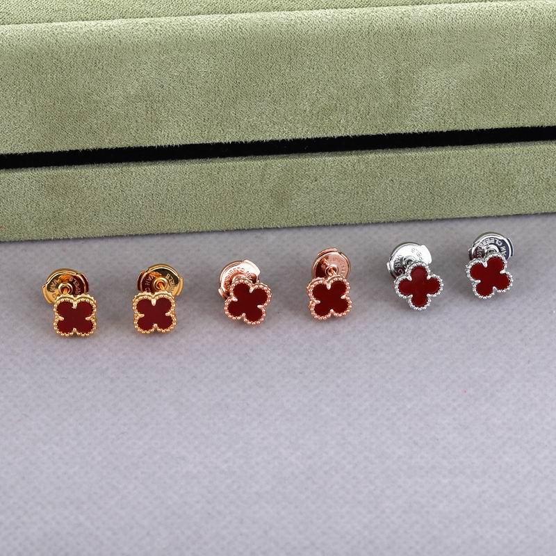 Van Cleef & Arpels earring 05yxh06