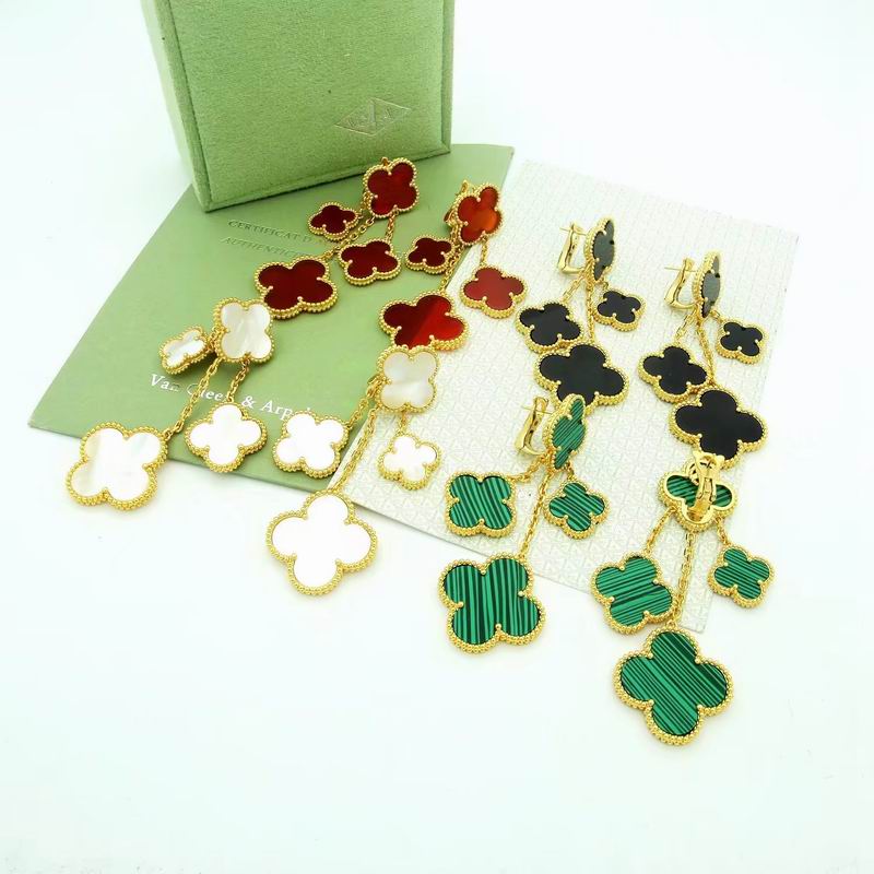 Van Cleef & Arpels earring 08yxq03