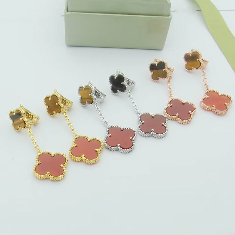 Van Cleef & Arpels earring 09yxq03