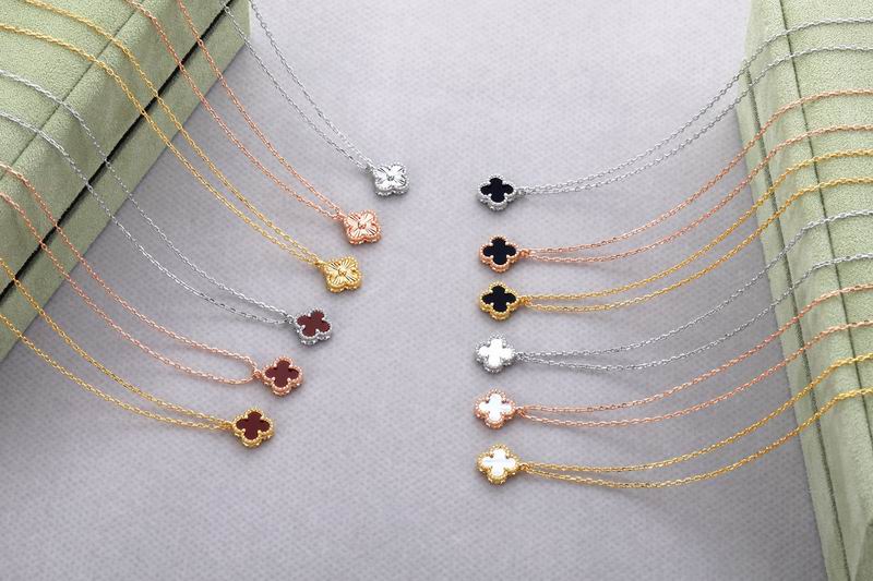 Van Cleef & Arpels necklace 05yxh02