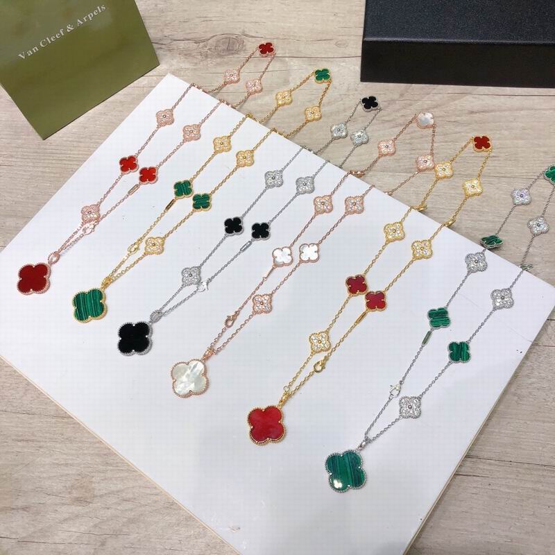 Van Cleef & Arpels necklace 10yxq03