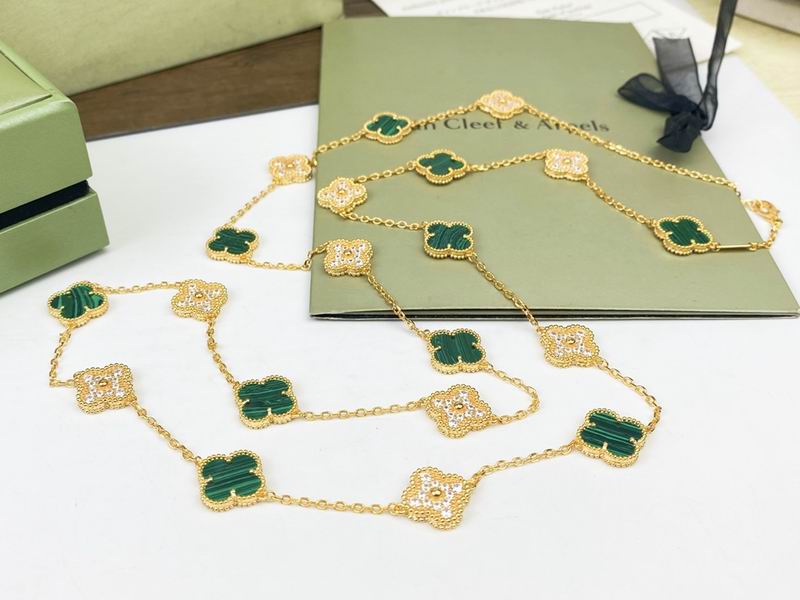 Van Cleef & Arpels necklace 10yxq08