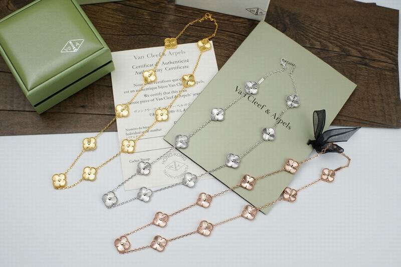 Van Cleef & Arpels necklace 11yxq17
