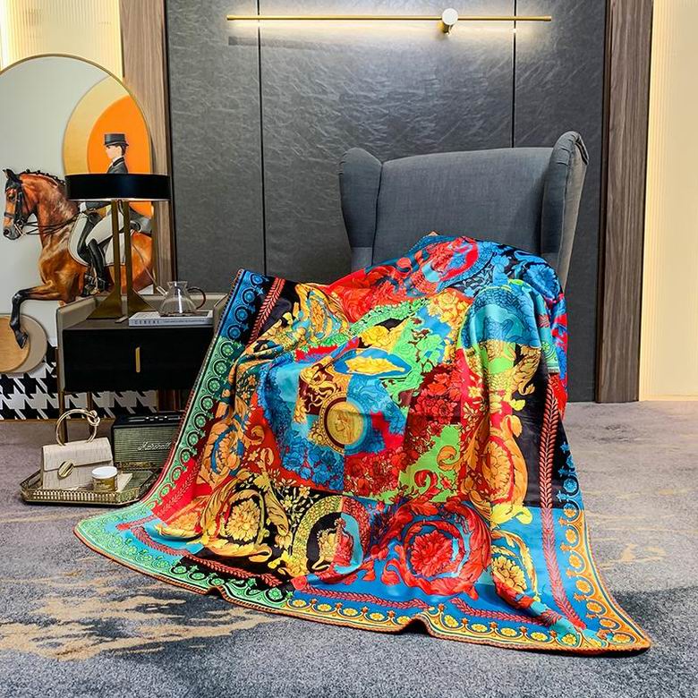 Versace 1.5x1.5m 1.5x2.0m 2.0x2.3m 28