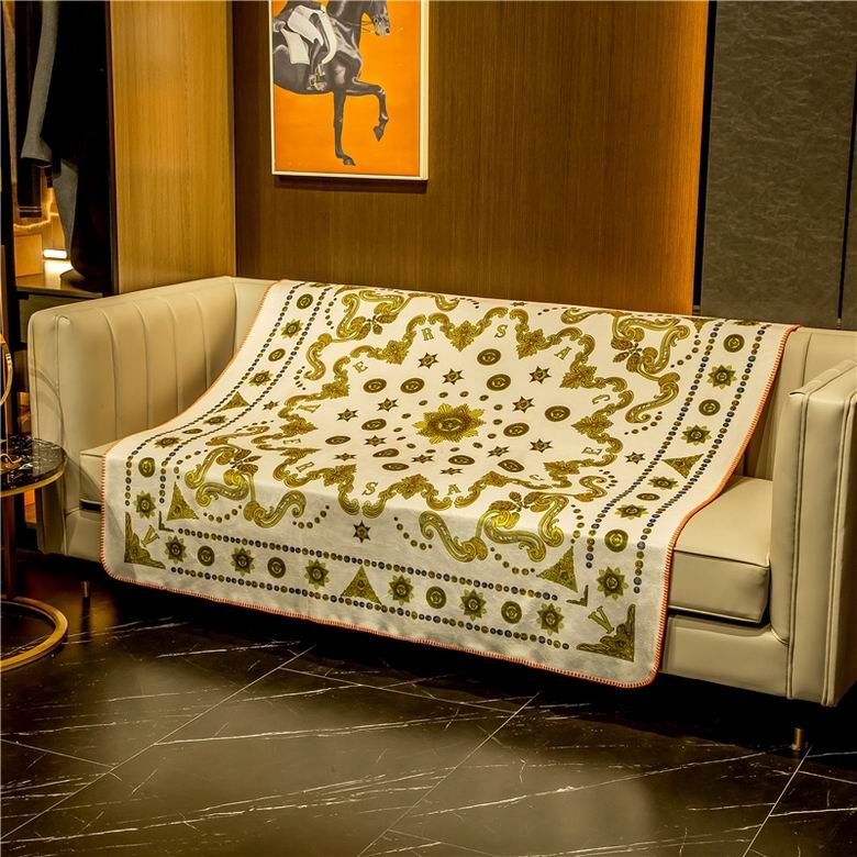 Versace 1.5x1.5m 1.5x2.0m 2.0x2.3m 23