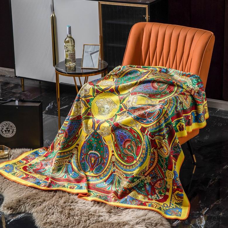 Versace 1.5x1.5m 1.5x2.0m 2.0x2.3m 19