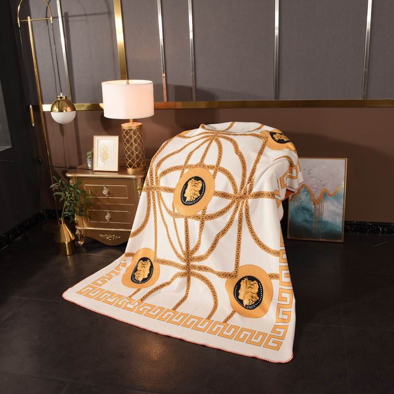 Versace 1.5x1.5m 1.5x2.0m 2.0x2.3m 45