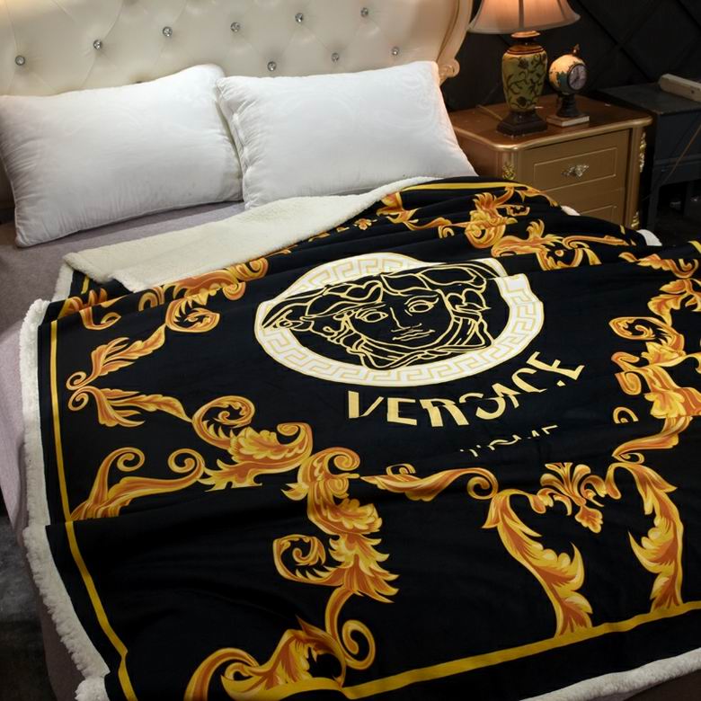 Versace 1.5x2.0m 2.0x2.3m 14