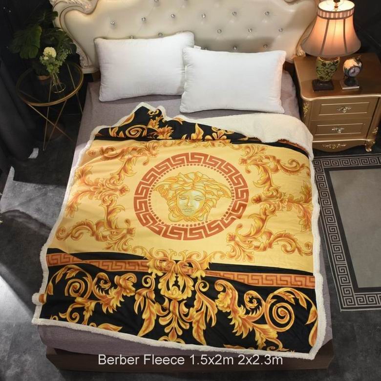 Versace 1.5x2m 2x2.3m n09