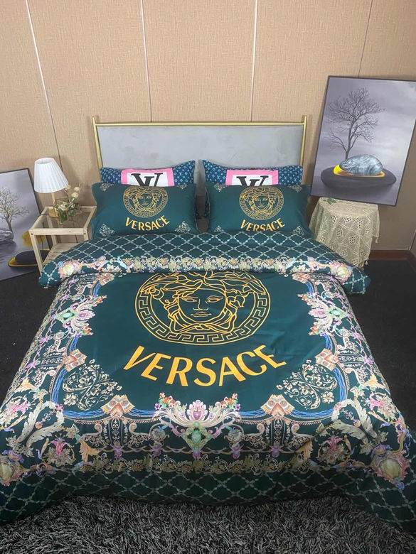 Versace 2.0x2.3m 03