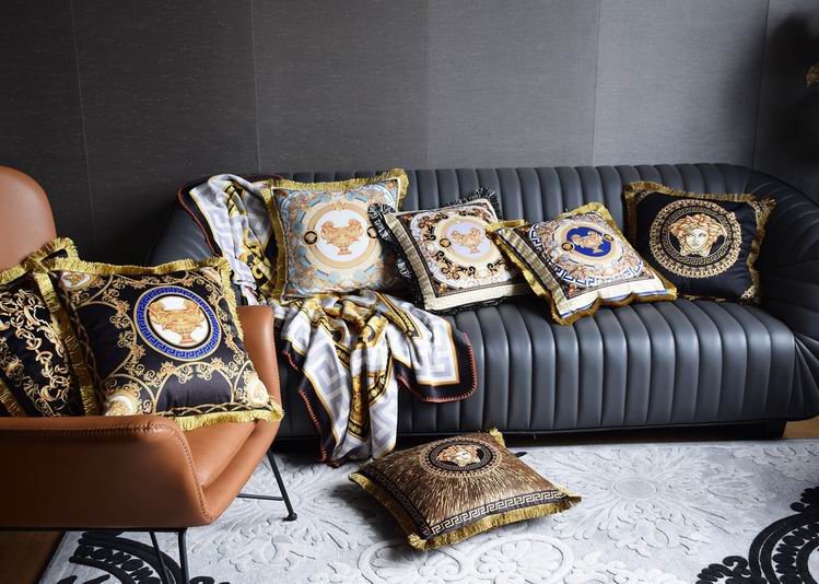 Versace Cushion 45X45cm 05