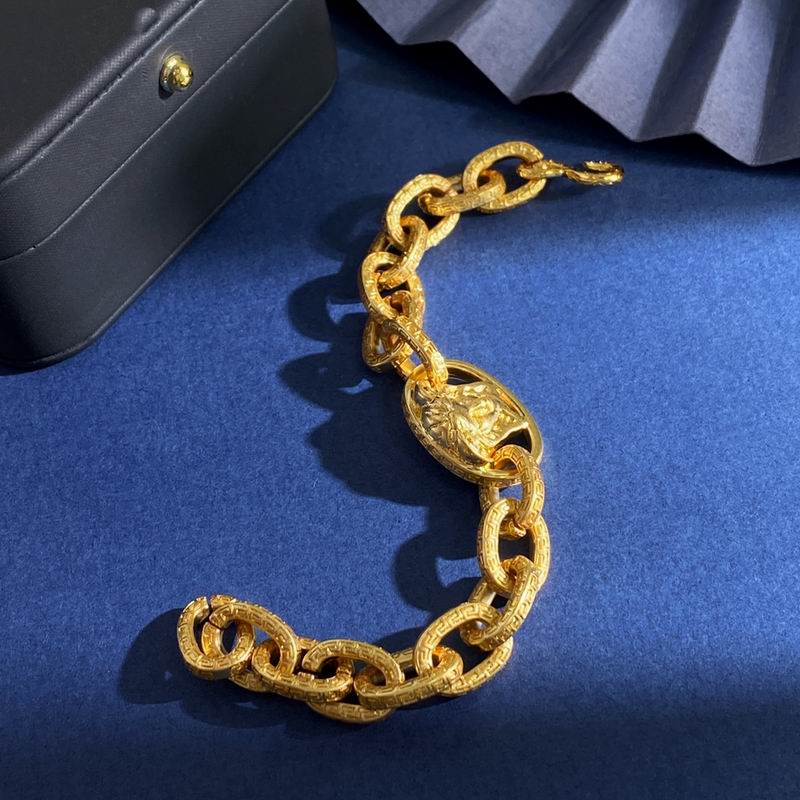 Versace bracelet 06yxh05