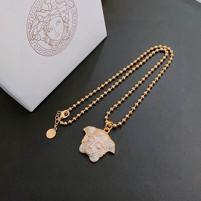 Versace necklace lyx242