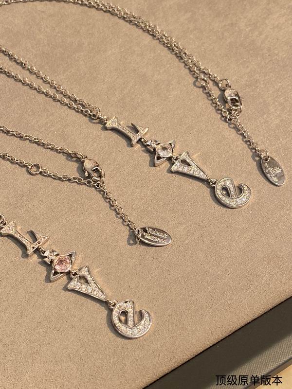 Vivienne Westwood necklace 03lyh236