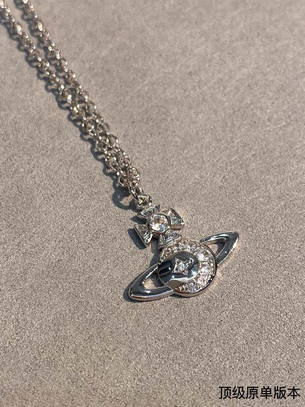Vivienne Westwood necklace 03lyh239