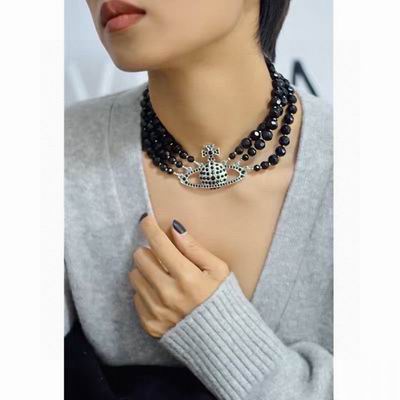 Vivienne Westwood necklace 11lyh20