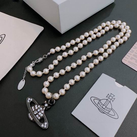 Vivienne Westwood necklace 11lyh34