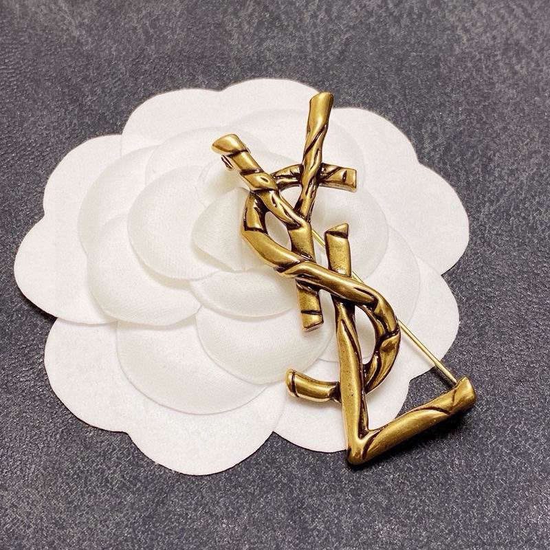 YSL Brooch 12yxx31