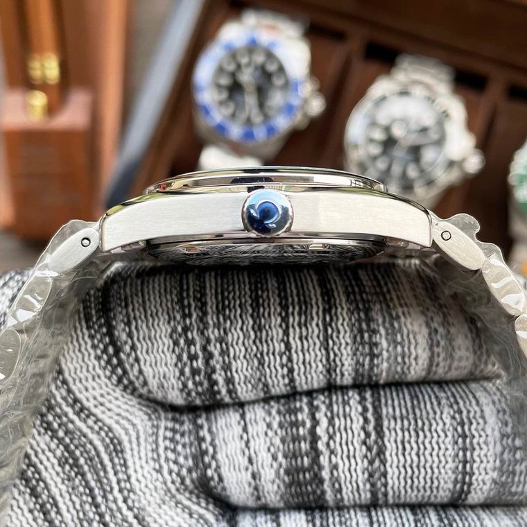 Omega 33mm watch mb (5)