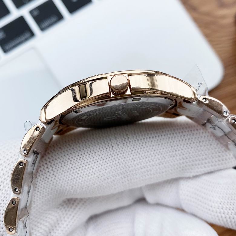 Ornega women 35mm (16)