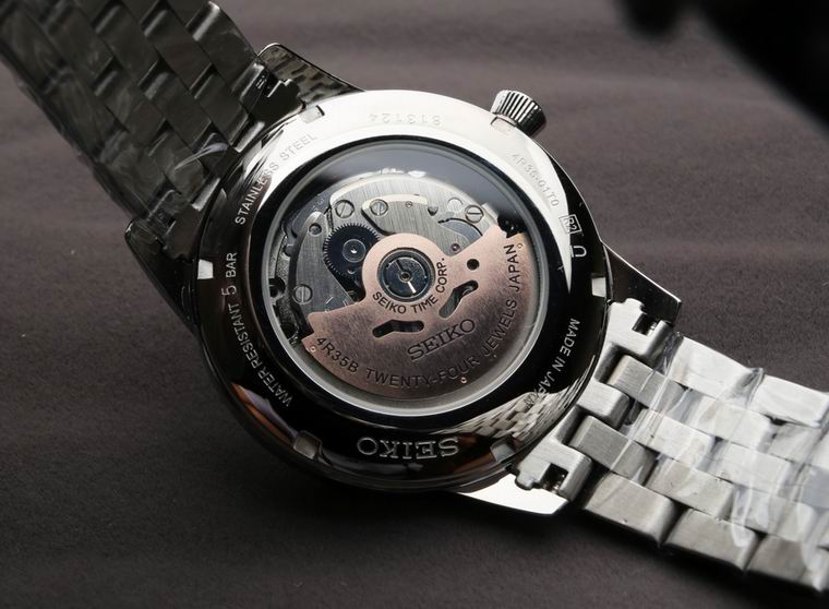 Seiko men 40.5X11.84 (1)