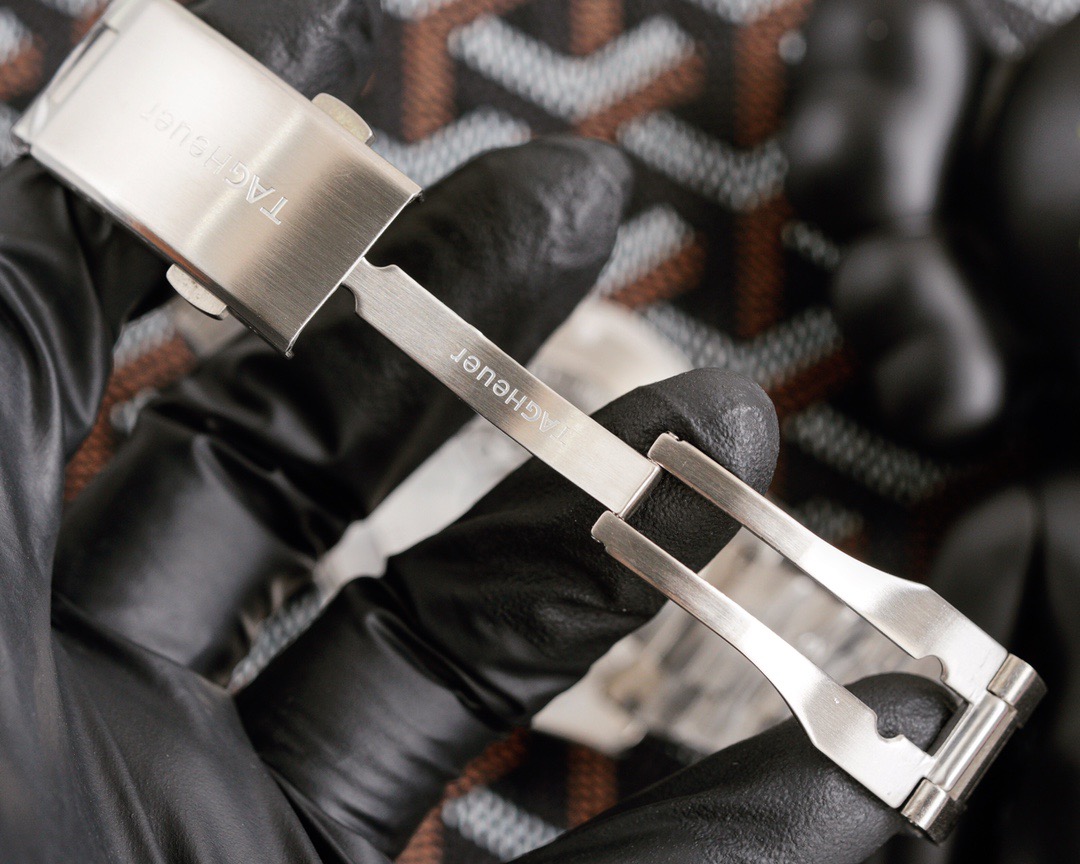 Tag Heuer 43mm watch mb (3)