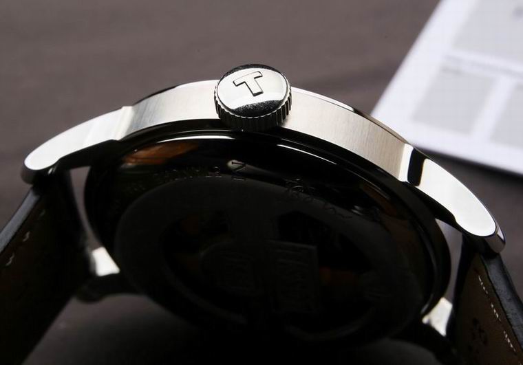 Tissot  man 39.3mm women 25.3mm A95 (16)