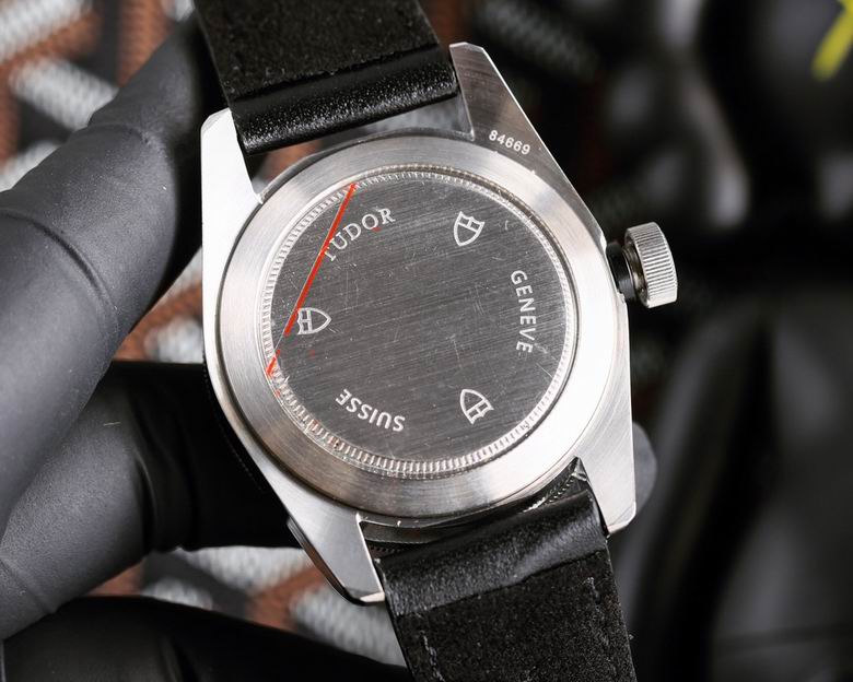 Tudor  men  42mm (5)