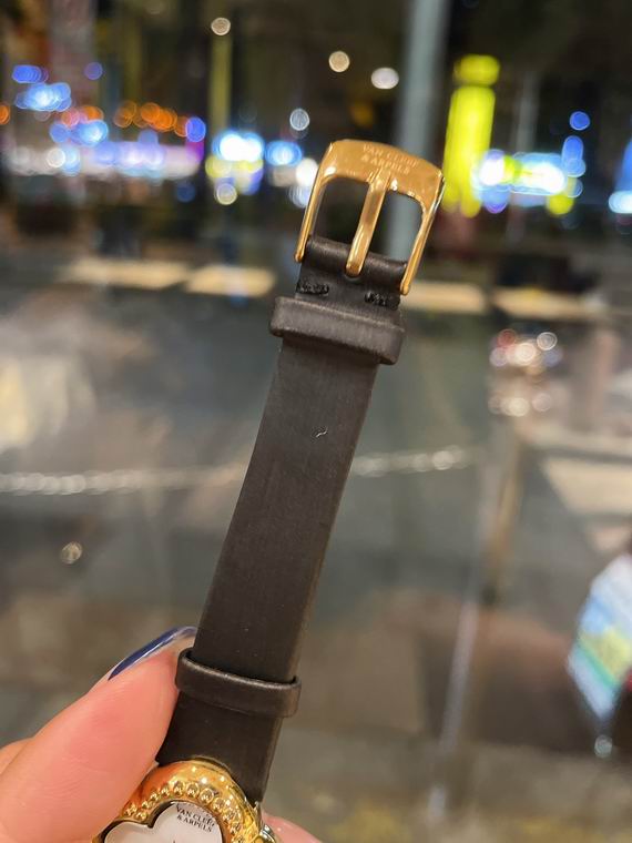 Van Cleef & Arpels watch (15)