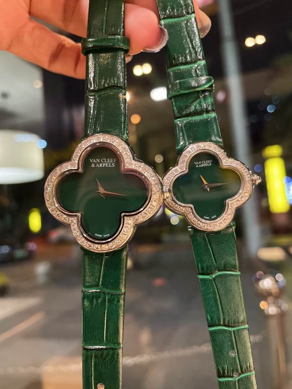 Van Cleef & Arpels watch (19)