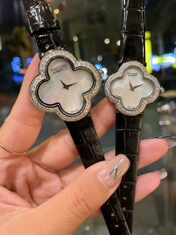 Van Cleef & Arpels watch (20)