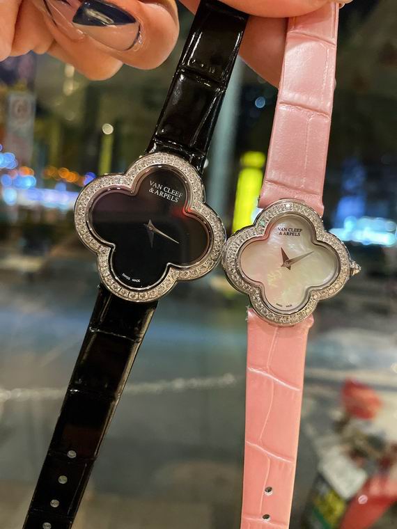 Van Cleef & Arpels watch (26)