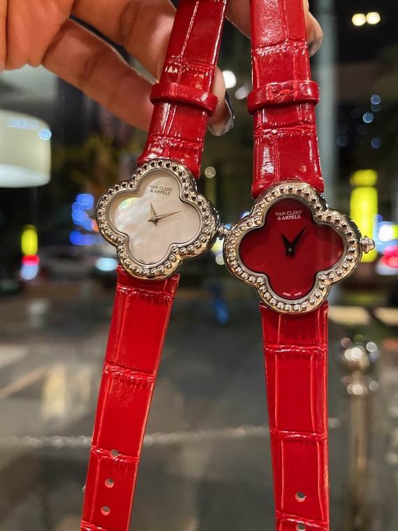 Van Cleef & Arpels watch (7)