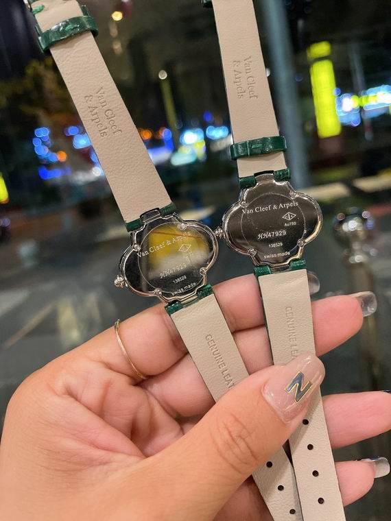 Van Cleef & Arpels watch (8)